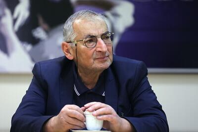  ببینید | زیباکلام: وقتی شعار مرگ بر آمریکا می‌دهیم، طبیعی است که بخواهد برنامه موشکی را محدود کنیم!