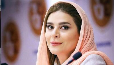  محسن کیایی و سحر دولتشاهی در کنار عوامل سریال هزار و یک شب + عکس