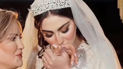  فیلم / مریم مومن تازه عروس سینما : رفتیم کیک جشن سفارش بدیم ... یکی منو توی شیرینی فروشی شناخت ...گفت: وااااای  چقدر گردی چقدر چاقی! ...نمی دونستم چیکار کنم و ....
