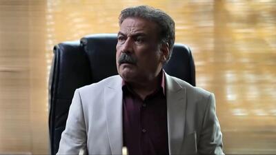  عکس| سفر در زمان؛ «امید ثروتیان» 8 سال بعد سریال آنام در حال پیاده روی در تهران