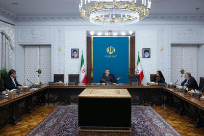  پزشکیان: مطلقاً اجازه اجرای هیچ‌گونه طرح جدید که به انتقال جمعیت بیشتر به تهران بیانجامد را ندهید