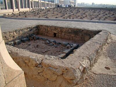  مرقد حضرت ام البنین (س) در بقیع + زندگی نامه