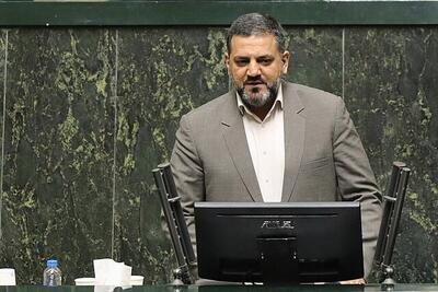  انتقاد تند سخنگوی کمیسیون آموزش از دولت | معلمان رها شده‌اند؛ حساب‌شان پر از خالی است