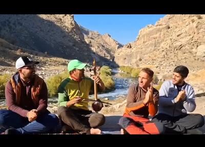  آواز محلی/آهنگ لری توبه توبه همراه نوای کمانچه در دل کوه های لرستان