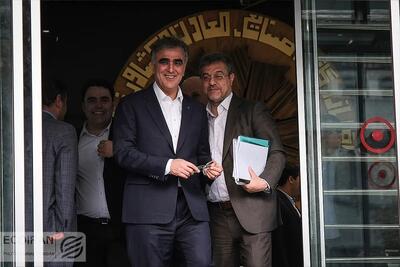  آقای فرزین؛ دلار ۱۲۰ هزار تومانی هم دیدیم/ طبقه ۱۶ بانک مرکزی در آستانه تغییر بزرگ؟