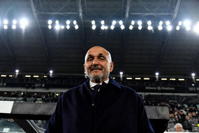  اسپالتی: یک شیر واقعی حتی در مقابله با یک موش هم از همۀ قدرتش استفاده می‌کند