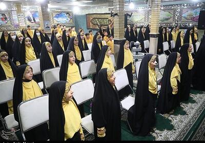 از سرآسیاب تا حسینیه امام (ره)؛ ماجرای شکل‌گیری گروه سرود عماران انقلاب   فیلم - تسنیم