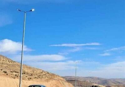  نصب 45 تیر روشنایی در گردنه هیراب/ ایمنی تردد شبانه افزایش یافت - تسنیم