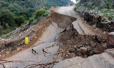  رانش زمین در اندونزی؛ جاده به‌طور کامل فروریخت (فیلم)