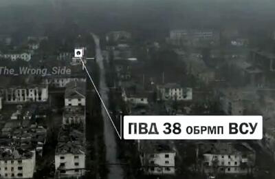  لحظه اصابت بمب ارتش روسیه به ساختمان پدافندی اوکراین