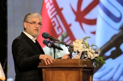  وزیر علوم: جمهوری اسلامی دانشگاه غیرسیاسی نمی‌خواهد