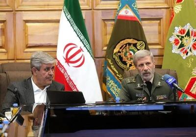  سرلشکر حاتمی: باور داریم که کم‌ترین آسیب به نظام اسلامی، ضربه به استقلال و تمامیت ارضی کشور عزیزمان ایران است؛  بعد از جنگ لحظه‌ای را در ارتقای توان دفاعی و اقتدار خود از دست ندادیم