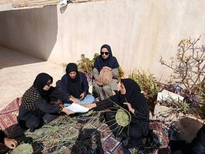  تلاش برای زنده‌سازی هنر ترکه بافی در داراب فارس