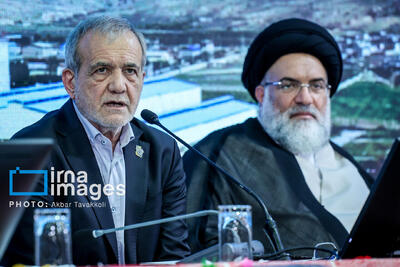  پزشکیان: حق با مردم است/ توسعه بدون تناسب و توجه به منابع یعنی فاجعه