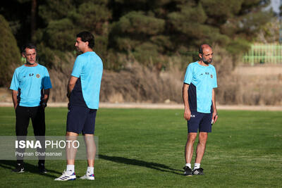  سرمربی سپاهان: به حمایت هواداران تا آخرین لحظه نیازمندیم/ اخباری را ۲ تا ۳ ماه در اختیار نداریم