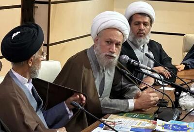  پیشرفت‌های معنوی نباید ما را از آسیب‌شناسی اقتصادی باز دارد