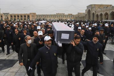 گزارش تصویری: تشییع همسر و فرزند اسماعیل سقاب اصفهانی معاون رئیس جمهور در مشهد