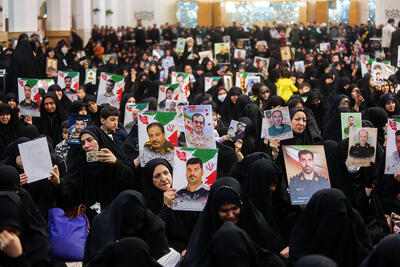 گزارش تصویری: مراسم تکریم مادران و همسران شهدا    شهر مقدس قم