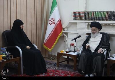  آیت‌الله حسینی‌بوشهری: الگوی زن مسلمان ایرانی باید به جامعه معرفی شود - تسنیم