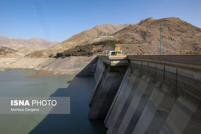 ذخیره آب سدهای تهران نصف شد/ کاهش ۹۶ درصدی بارندگی