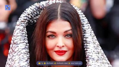  استایل آیشواریا رای با لباس جواهر دوزی شده در یک مراسم درخشید + عکس