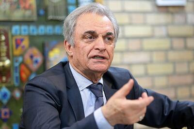 سفره حقوق‌بگیر زیر تیغ ارز آزاد