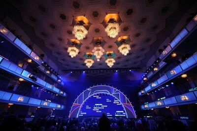 لحظه به لحظه با قرعه‌کشی جام جهانی؛ برزیل اولین گوی خارج شده