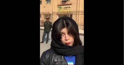 کل کل جالب هواداران دوتیم پیش از آغاز دربی (فیلم)