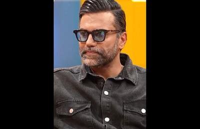  کری‌خوانی قیاسی با نیکبخت برای دربی (فیلم)