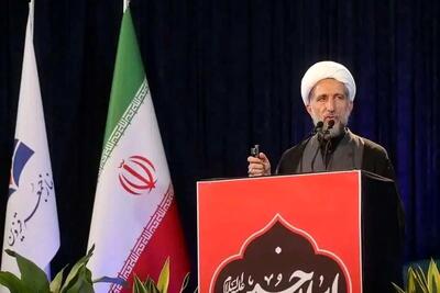  امام جمعه قزوین: باید از اختلاط غیرضروری زن و مرد در ادارات پرهیز کرد