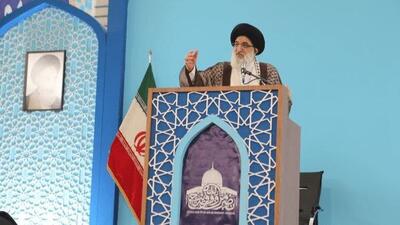  دانشجویان پیش‌قراول مبارزه با استکبار جهانی‌اند