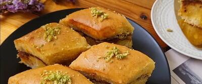 طرز تهیه کیک باقلوا خوشمزه و آسان بدون ورزدادن و استراحت!