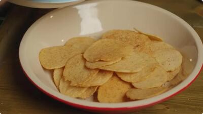  طرز تهیه چیپس برنجی بدون نیاز به روغن و سرخ کردن