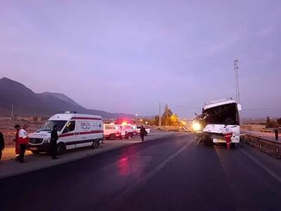 رضازاده: تصادف و آتش‌سوزی دو خودرو در میاندوآب ۵ فوتی برجای گذاشت