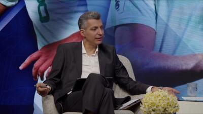 واکنش عادل فردوسی پور لحظه اعلام همگروه های ایران در جام جهانی 2026