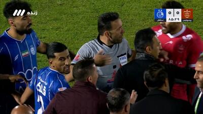  درگیری بازیکنان استقلال و پرسپولیس