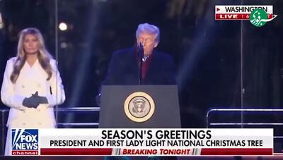  ترامپ و ملانیا درخت کریسمس ملی را  جلوی کاخ سفید روشن کردند+ فیلم