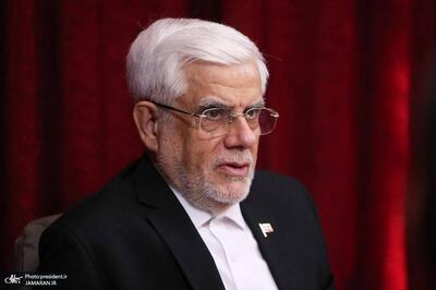  عارف: جهاد علمی مسئله امروز کشور است/ دو بال دانشجو و بازاری، محوریت نهضت اسلامی و مدیریت جریان‌ها را بر عهده گرفتند/ جنگ اصلی ما در حوزه علم و فناوری است/ علم و فناوری را برای حل مسائل کشور، بهبود معیشت مردم و افزایش نشاط و امید در جامعه می‌خواهیم