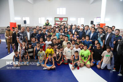 افتتاح چند پروژه ورزشی با حضور رئیس مجلس در مشهد