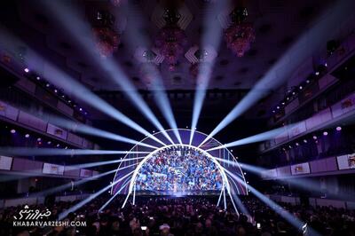اجرای زنده خوانندگان مشهور روی صحنه قرعه‌کشی جام جهانی ۲۰۲۶ +تصاویر - پارس فوتبال