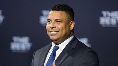 عکس | مریخی روی فرش قرمز مراسم قرعه کشی جام جهانی ۲۰۲۶ - پارس فوتبال