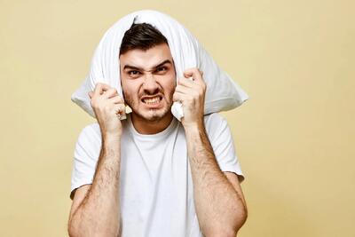  پس از یک شب بیخوابی بدن شما چه بلایی سرتان می‌آورد؟