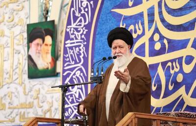  آیت‌الله علم‌الهدی: ستون‌ پنجم آمریکا با سوءاستفاده از سایه جنگ، سفره مردم را کوچک می‌کند | بی‌تفاوتی در برابر اخلالگران اقتصادی، بی‌تفاوتی در برابر دشمن است
