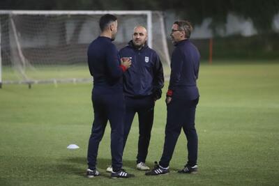  کادر فنی تیم ملی تماشاگر شهرآورد 106