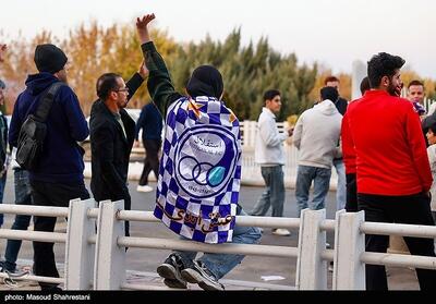  هوادارا خانم، قربانی کلاهبرداران مجازی برای خرید بلیت دربی   فیلم - تسنیم