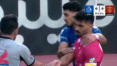  پرتاب سنگ توسط هواداران استقلال به سمت عالیشاه