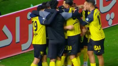  گل اول سپاهان به فجر توسط کریولی
