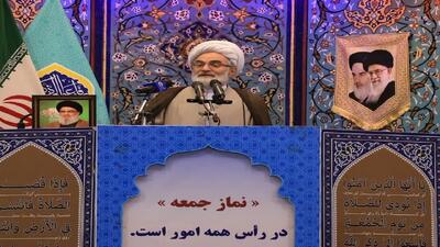  ضرورت خودباوری در دانشجویان/ جایگاه علمی دانشگاهها حفظ شود