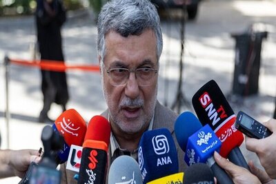 انتقاد وزیر بهداشت به افرادی که کنکور پزشکی را دور می‌زنند