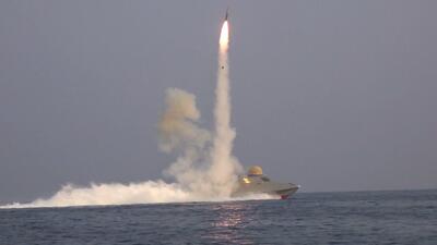 دریادار تنگسیری: در رزمایش اخیر، موشکی با برد بیش از طول خلیج فارس شلیک شد